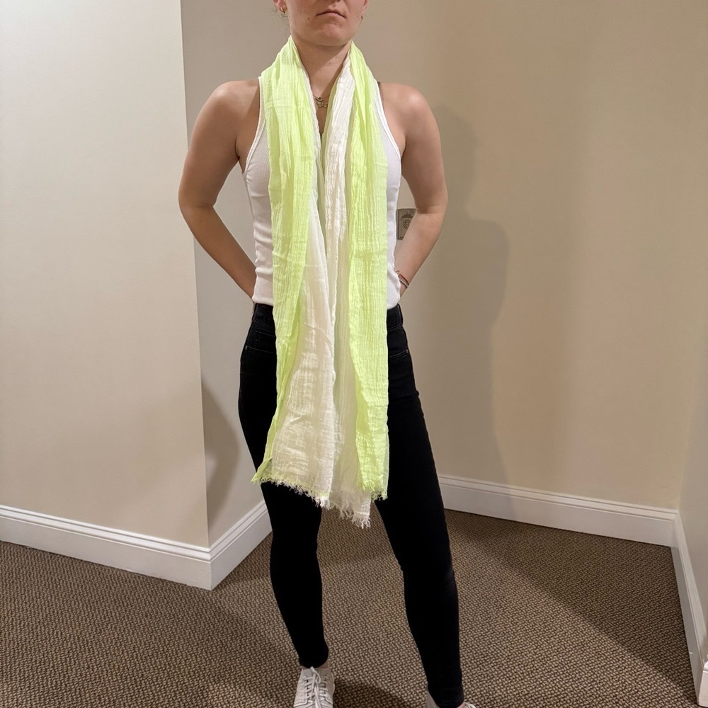 Lululemon Warrior Lime Green & White Scarf